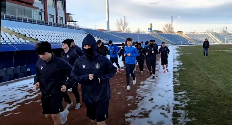 S-au reunit cu gândul la promovare și vor efectua cantonamentul în Serbia. O reședință de județ vrea să revină în ligile naționale după 13 ani și a adus jucători care să facă față barajului