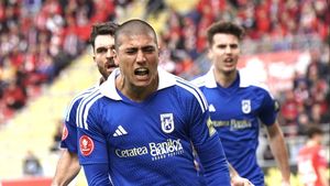 Transferul bombă cu care Sepsi ar fi vrut să îl atragă pe Laszlo Boloni în România este cel al lui Juan Bauza de la FC U Craiova! De ce mutarea are, însă, șanse mici să se facă: „E greu de adus”. EXCLUSIV