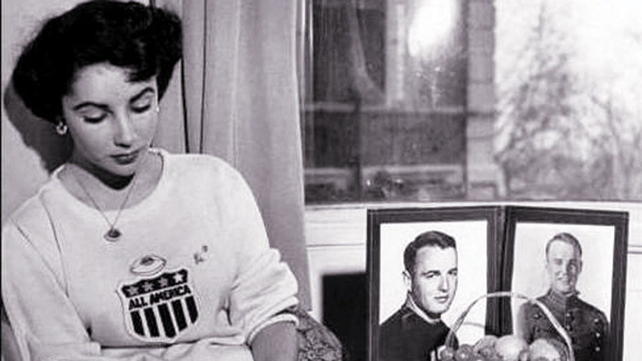 Prima iubire a fetei cu ochi violeți