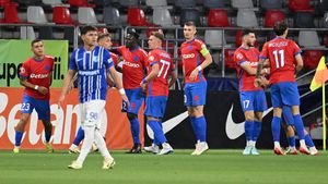 Gigi Becali a mai anunțat un fotbalist pe care îl dă afară de la FCSB. A luat decizia după ce l-a văzut cu Farul