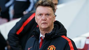 Mesaje emoționante de susținere ale Barcelonei și ale celor de la Manchester United după anunțul cutremurător făcut de Louis van Gaal, care suferă de cancer la prostată!