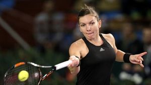 VIDEO | Simona Halep a acordat un interviu neobișnuit. Tenismena a vorbit despre obiceiurile ei atunci când nu o vede nimeni: "Folosesc racheta pe post de chitară"