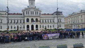 SERIAL | Echipele renăscute ale României. ASU Poli Timișoara, spărgătorul de gheață, prima grupare deținută de suporteri: "Asta e cel mai fain la clubul ăsta, că toate deciziile se iau de comun acord"