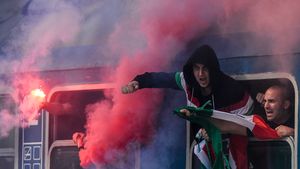 Înjurați România? Amendă! Echipele din prima ligă maghiară au primit amenzi de 10.000 de euro pentru că fanii lor au discriminat România la meciurile din week-end-ul trecut