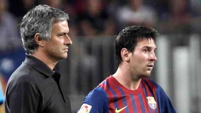 FOTO Mourinho a fost prins cu minciuna!** Ce făcea de fapt "The Special One" când Messi primea al patrulea "Balon de Aur"