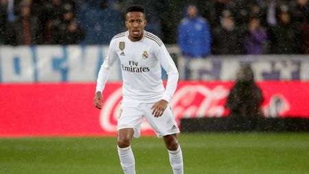 FlashBack Eder Militao este noua provocare de tipul „Squad Building Challenge”! Fundașul de la Real Madrid are un preț de 500.000 de monede și un rating de 90. Cum îl puteți obține