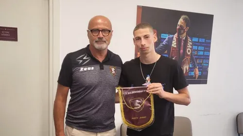 Transferul momentului pentru un fotbalist român. Puștiul de 18 ani a semnat pe 3 ani cu un club din Serie A