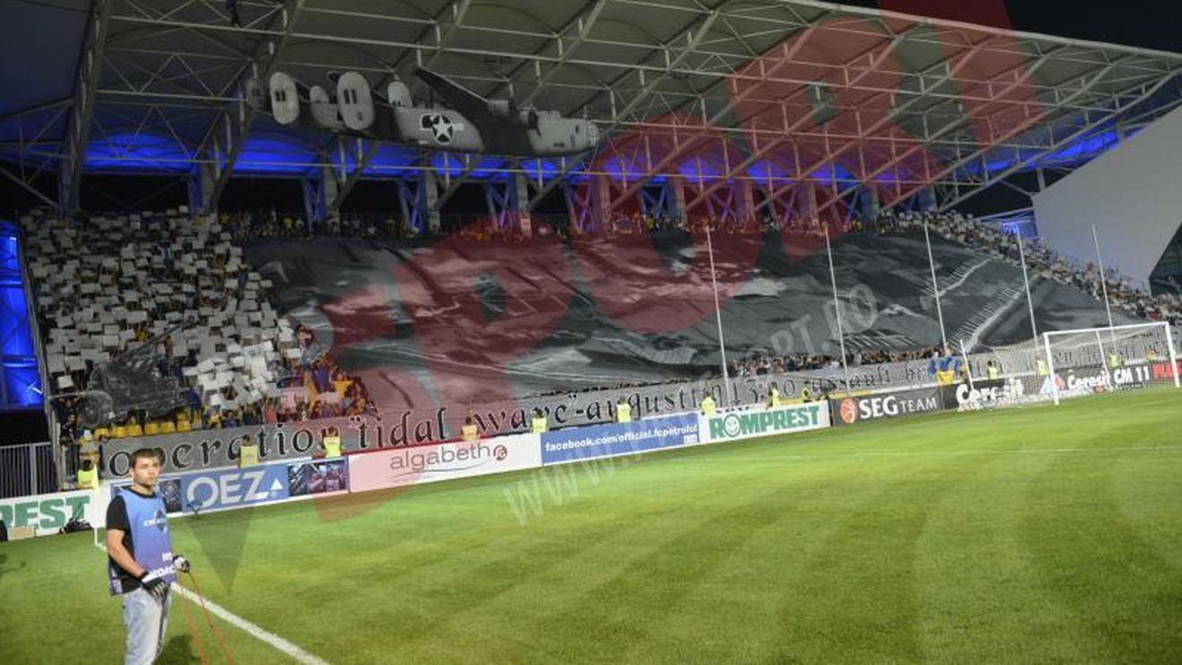 "Se poate!" Susținere necondiționată pentru Petrolul. Bannerele afișate de "Lupi" - FOTO