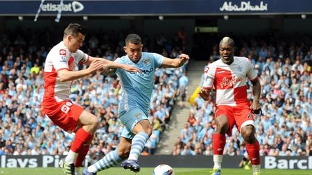 HALUCINANT: "Cetățenii" câștigă titlul după 44 de ani cu două goluri în prelungiri: City - QPR 3-2, Sunderland - United 0-1