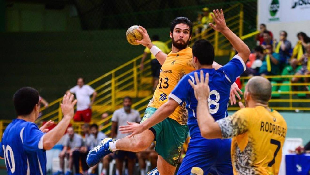 Ce lovitură pentru CSM București! A venit omul cu braț de fier de la vicecampioana Spaniei. "O să-mi las pielea pe teren!" 