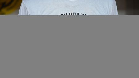 Jucătorii lui Dinamo îi dedică victoria lui Ekeng: "Ne veghează de acolo de sus!"