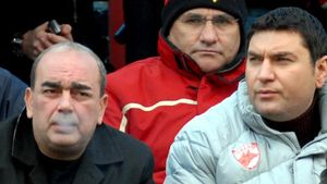 Cristi Borcea și Gigi Nețoiu demolează locul unde s-au pus la cale marile lovituri din fotbalul românesc. Mutarea le va aduce milioane de euro!