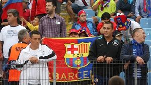 AISS: **"Cei care au cerut demisia lui Ilie au fost fani de conjunctură! La prima ploaie, câți mai vin la stadion?" V.Becali confirmă