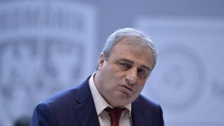"Eu nu știu ce se întâmplă în vestiar, nu pot răspunde la treaba asta". Întrebarea care l-a "încuiat" pe Stoichiță. O nouă reacție din partea FRF despre problema comunicării cu jucătorii