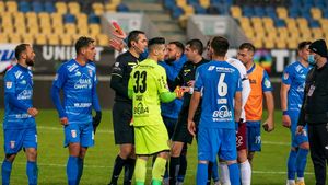 Dinu Gheorghe ia apărarea Rapidului, după greșelile de arbitraj din meciul cu Chindia: „Nu are susținere voită! Arbitrii vin nepregătiți” | VIDEO EXCLUSIV ProSport Live