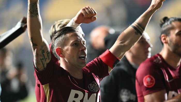 Ciprian Deac, atac la Mandorlini printr-o laudă directă a lui Adrian Mutu!  Căpitanul lui CFR Cluj a răbufnit după victoria cu Petrolul: „E mâna  antrenorului"