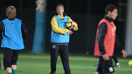 Cazarma "Bursucului". Dan Petrescu a închis primul antrenament la ASA. Mureșenii au pierdut un jucător de națională