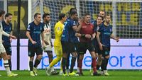 Verdictul specialistului despre cele două faze care l-au scos din sărite pe Chivu în Inter – Atalanta 1-1: „E contact, dar e ușor”