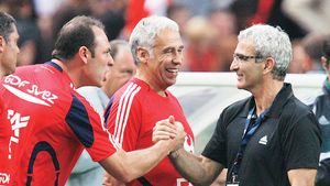 Domenech se dă "cocoș"