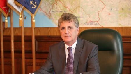 SPECIAL | În audiență la ministrul Apărării, în ziua în care acesta era convocat la CSAT. Răspunsul oficialilor MApN la solicitările de informare pe tema conflictului CSA Steaua - FCSB. "Domnu' ziarist! Nu încercați interviuri mascate"