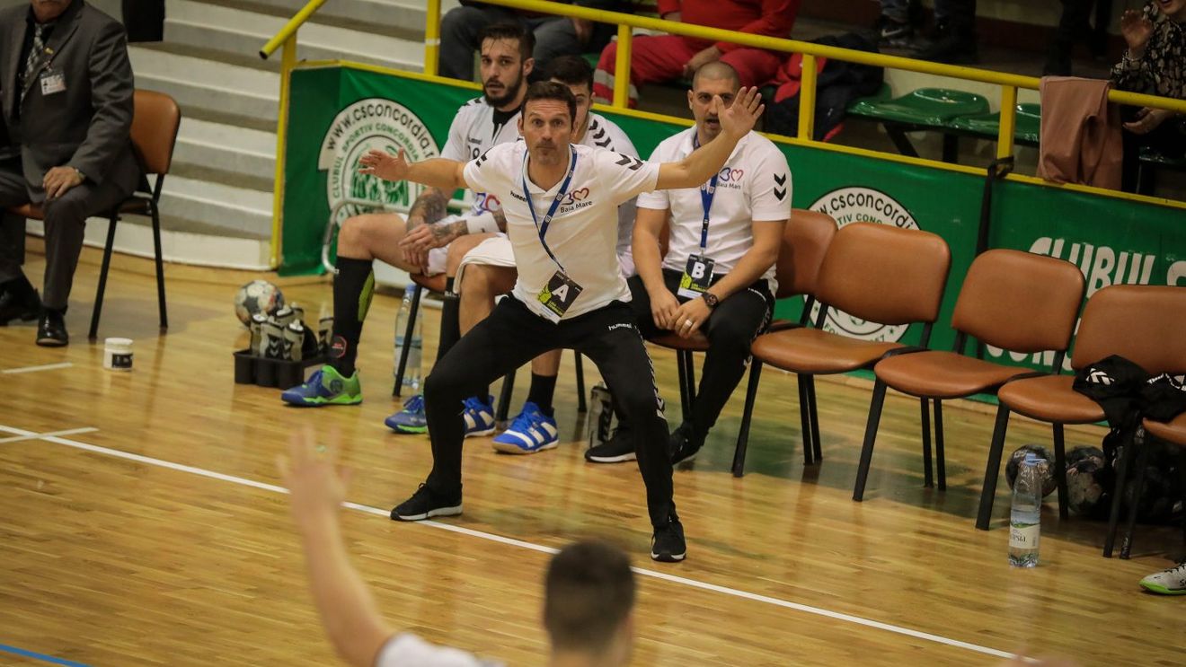 Minaur Baia Mare și-a concediat antrenorul principal, la o săptămână după ce a început pregătirile! Motivul care a dus la despărțirea de Stephane Plantin