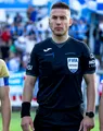 Arbitru cu ecuson FIFA și la returul barajului dintre FC Voluntari și FC Hermannstadt. Le-a mai arbitrat pe amândouă în acest sezon