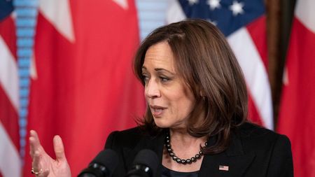 Vizita care naște o întrebare legitimă: cât de tare se tem americanii că rușii vor ataca România? Vicepreședintele SUA, Kamala Harris, vine de urgență la București, între 9 și 11 martie: „Va demonstra susținerea pentru flancul estic al NATO în fața agresiunii Rusiei”