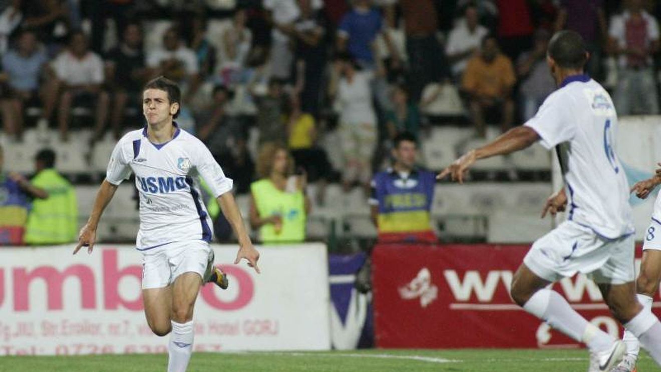 Dinamo și Steaua se LUPTĂ‚ **pentru doi dintre cei mai promițători tineri din Liga 1! VEZI cine are prima șansă!