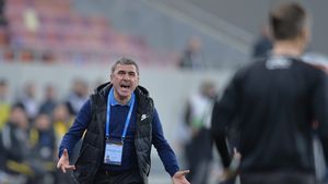 Hagi, după faultul comis de Ianis: "Dați Cezarului ce-i al Cezarului"