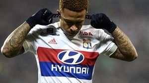 Lecția usturătoare primită de starul cu gândire de gangster. Nu se trezește, riscă să risipească un talent imens, iar antrenorul l-a umilit de față cu colegii: "Îmi cer scuze pentru întârzierile tale, lipsa de efort și modul în care te comporți. Vrei să ai o carieră mare?"