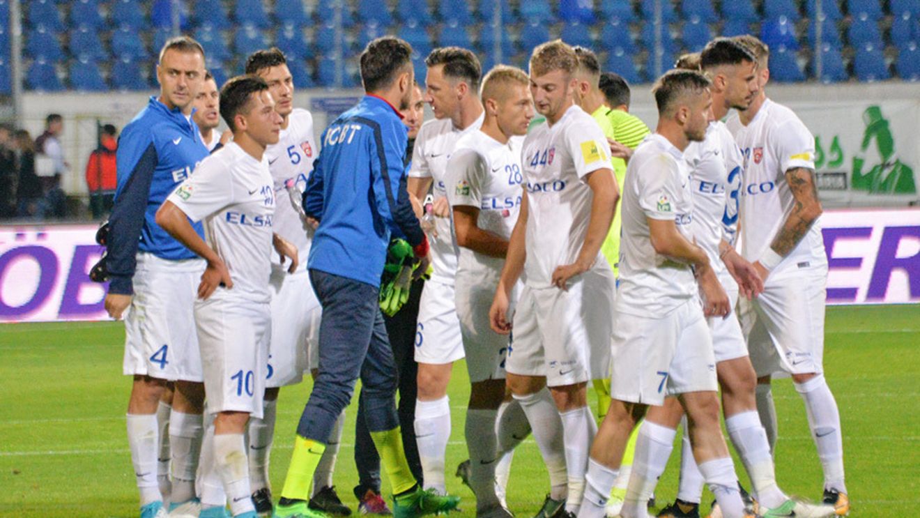 DECLARAȚIA ZILEI | FC Botoșani merge în baston la Cluj! Enache are mulți absenți. Unul "s-a accidentat hazliu. I s-a agățat mâna de tricou și și-a fracturat un deget" 