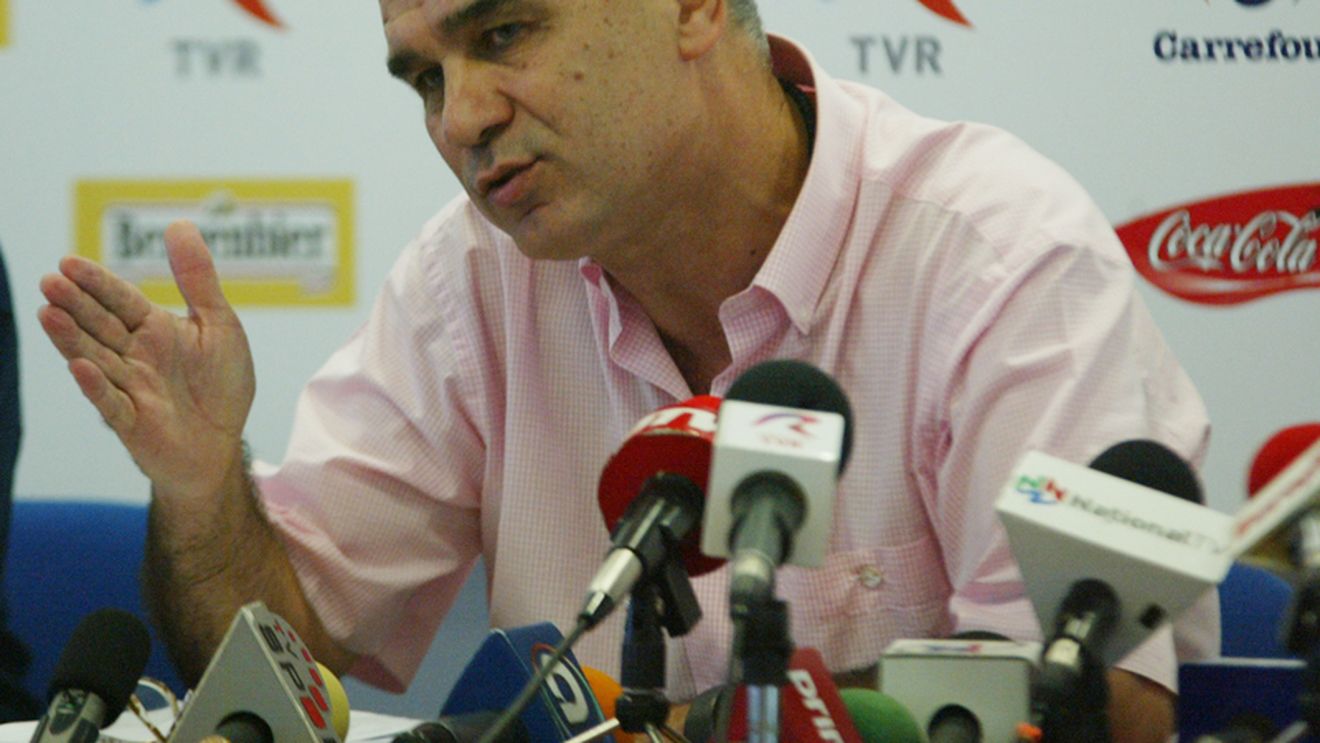 Iordănescu: "Nu cred într-o alianță între România și Olanda"