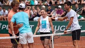 Simona Halep debutează în 2021 contra lui Ashleigh Barty, Irina Begu o înfruntă pe Venus Williams! Programul demonstrativului de la Adelaide