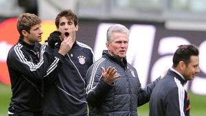 Guardiola trebuia să-l scoată la pensie, dar sezonul magic l-a făcut extrem de tentant pentru granzii Europei!** Cine îl vrea pe Jupp Heynckes