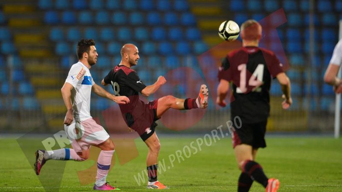 Invincibili pe burta goală!** Rapid câștigă cu 2-1 la Viitorul în zece oameni și ajung la al șaptelea meci oficial din 2013 fără înfrângere