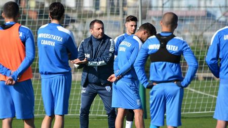 INTERVIU | Mangia, pe gânduri la plecarea Craiovei în cantonamentul din Austria. "Nu ne propunem obiective până nu știm pe ce lot ne bazăm". Cum comentează italianul transferul lui Screciu