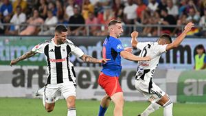 „E Steaua, nu FCSB! Pentru mine e Steaua București”. Fotbalistul din Superliga l-a contrazis pe reporterul TV în direct