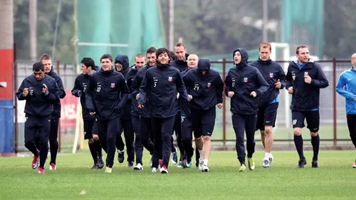 Jucători vs antrenor la Steaua!** MOTIVUL pentru care Lăcătuș vrea să joace la Craiova, în 2010!