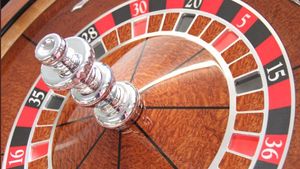 Ce a pățit un fost dinamovist într-un casino din Belarus: „Au apărut în spatele meu doi tipi masivi, le plecau mușchii din ceafă! Mi-am zis că nu e bine să plec în câștig”. Cum a scăpat?
