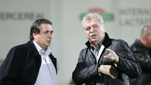 Niculae continuă atacurile la adresa Stelei: "Managerul lor a tot dat târcoale la Astra, dar n-a avut nicio șansă! Reghecampf a driblat antrenoratul până acum"