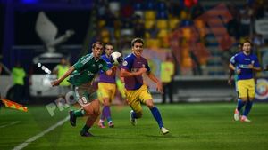 E "Prinț" doar cu măciucile!** Adrian Cristea&Co și-au făcut încălzirea pentru meciul cu Steaua și merg în optimile Cupei după 2-0 cu Damila