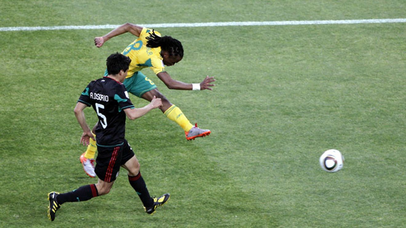 Mexic a fost peste Africa de Sud, Tshabalala-omul meciului!** Vezi cifrele primei partide a CM!