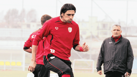 Păcăliți de „câini"