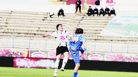 Selagea, jucătorul amenințat cu bătaia de șefii Unirii, a fost declarat liber de contract!** Liber spre Rapid