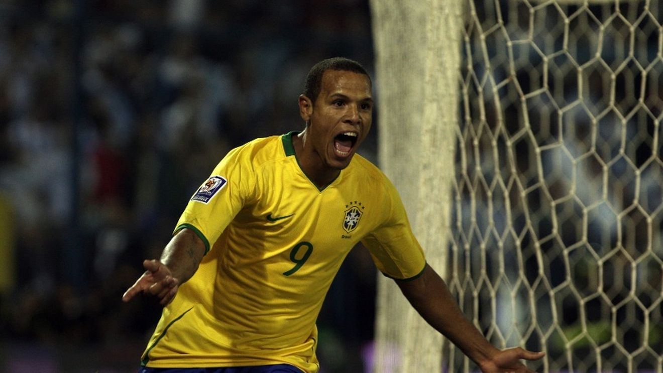 VIDEO Brazilia,** regina Americii de Sud! Luis Fabiano a executat Argentina! Vezi rezumatul!