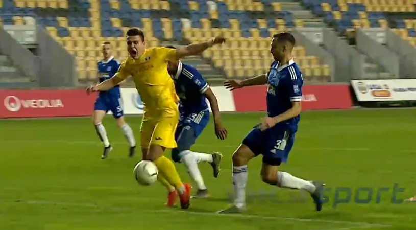 FOTO |  Simulare cum rar se vede în fotbal, în Petrolul – ”FC U” Craiova. Balint a căzut din picioare, iar arbitrul a dat penalty. Debutantul Beleck n-a profitat de cadou