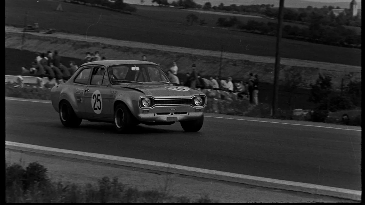 Cum a ajuns un banal Ford Escort din 1976 să coste 320.904 euro și să fie mai scump decât un Lamborghini Temerario nou