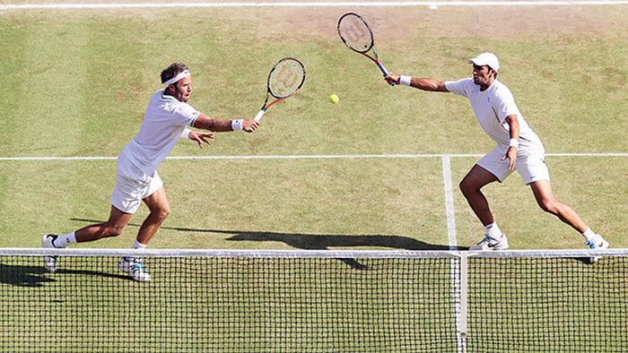 Tecău zburdă la Londra!** Portdrapelul României la JO 2012 s-a calificat în sferturile probei de dublu de la Wimbledon