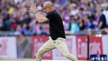 Guardiola s-a dus peste arbitru: „Glumeşti?”. Şi-a pierdut mințile în prelungirile cu Al-Hilal
