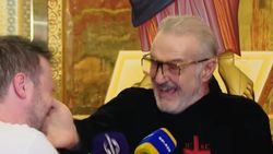 Decebal Rădulescu, reacție dură după ce a văzut palma dată de Gigi Becali unui jurnalist: „Îi dădeam un cap în gură, nu mai avea nici ochelari, nici dinți”